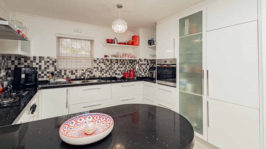 3 Bedroom Property for Sale in Sunningdale Western Cape